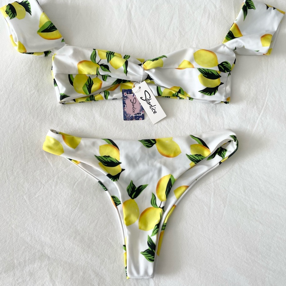Stanlice Bikini Size M NWT